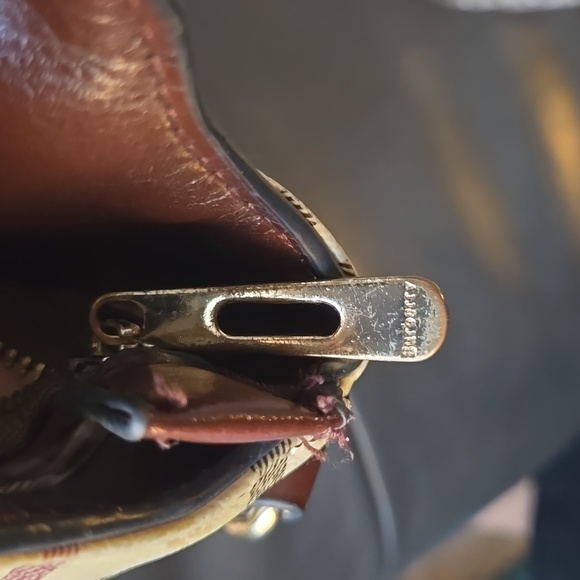 Vintage Burberry Handbag - EUC - Picture 7 of 8